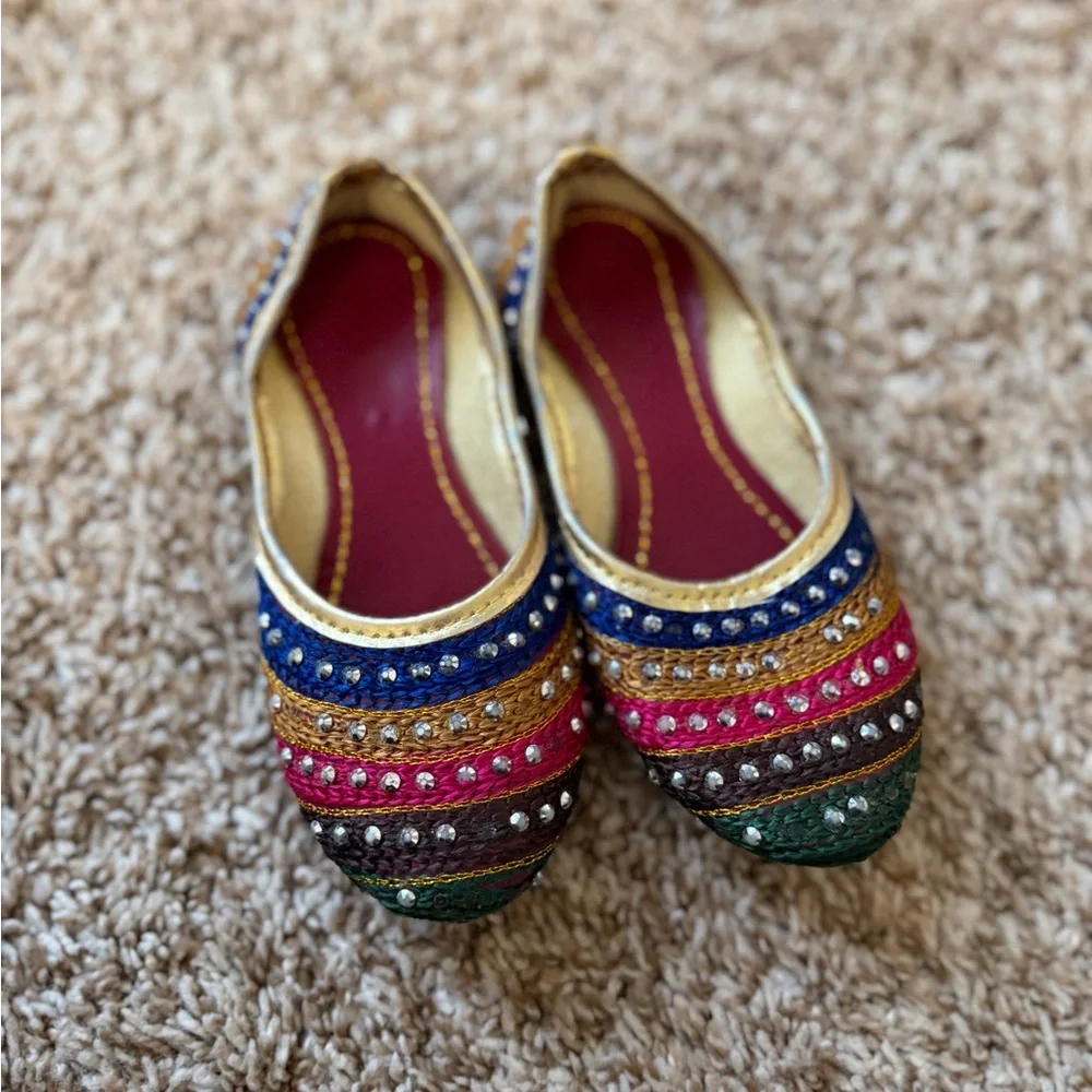 Multi-Color Embellished kids Flats SZ 6